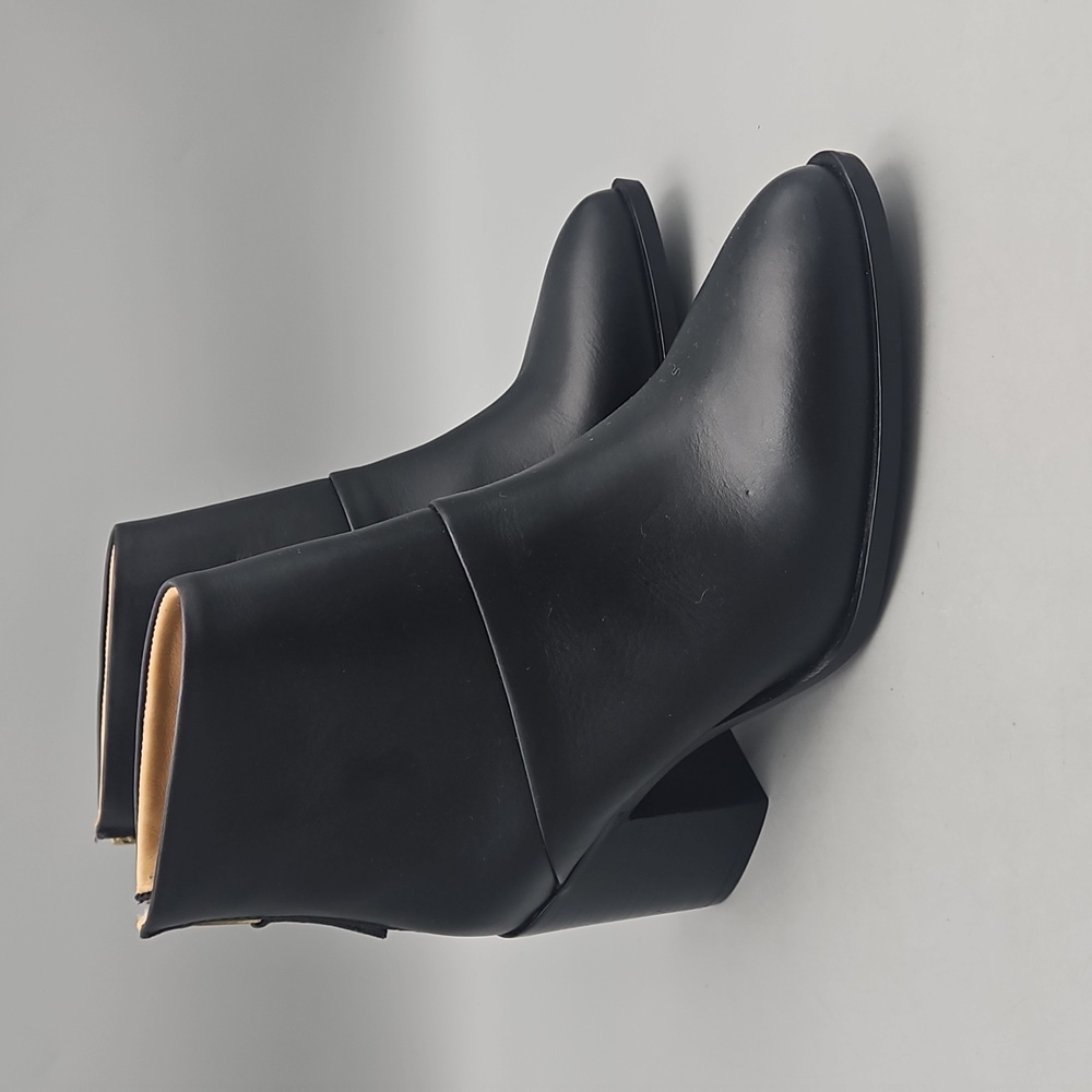 Nisolo Dari Commuter Black Ankle Boot with Block Heel